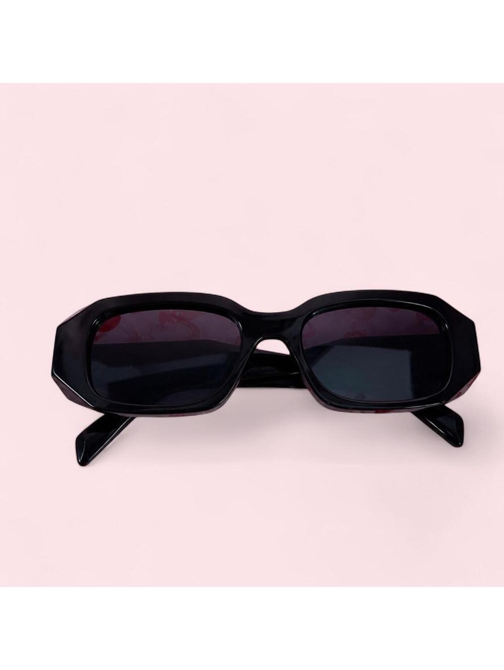 Women's Black and Multi Sunglass